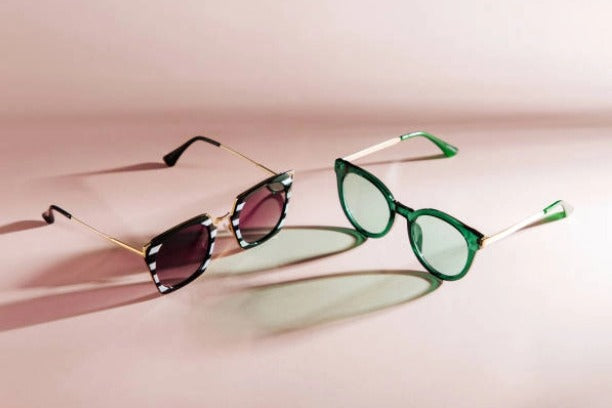 Tinted vs. Photochromic Lenses: Pros, Cons, and Best Choice for Your Needs